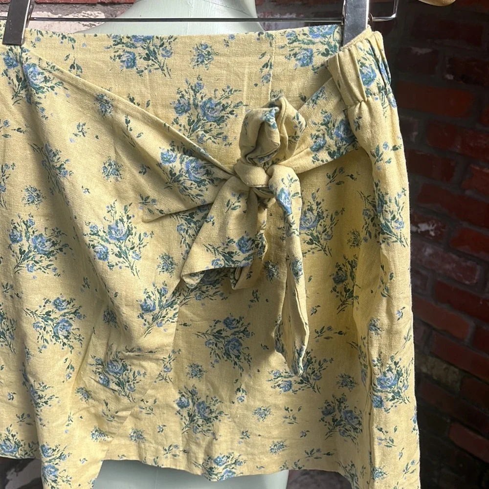 Maison D’Amelie Floral Linen Blend Wrap Skirt size Medium - Picture 3 of 7